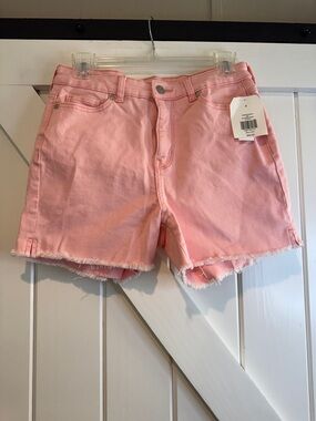 Wonderly Soft Pink Frayed Hem Denim Shorts